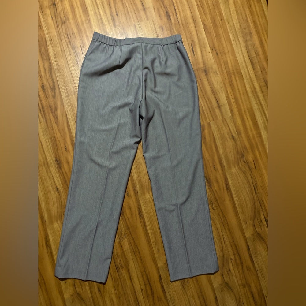 Ruby Rd. Women’s Pleated Dress Pants Size 10 - Picture 2 of 14